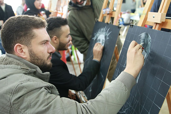 المولد والميلاد تراتيل الضوء سمبوزيوم ابداع في الاكاديمية الكندية بالنبطية المولد والميلاد تراتيل الضوء سمبوزيوم ابداع في الاكاديمية الكندية بالنبطية