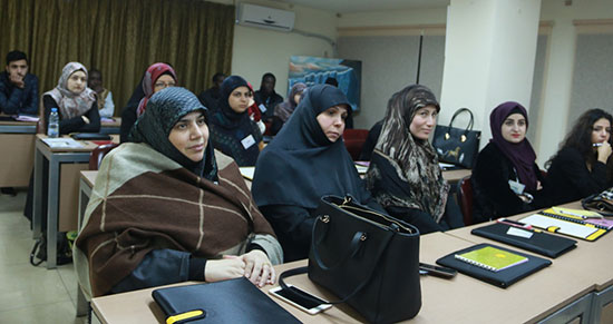 مركز المطالعة واكاديمية ابداع يفتتحان دورة الشعر في حارة حريك مركز المطالعة واكاديمية ابداع يفتتحان دورة الشعر في حارة حريك