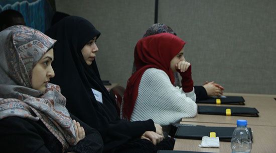 مركز المطالعة واكاديمية ابداع يفتتحان دورة الشعر في حارة حريك مركز المطالعة واكاديمية ابداع يفتتحان دورة الشعر في حارة حريك