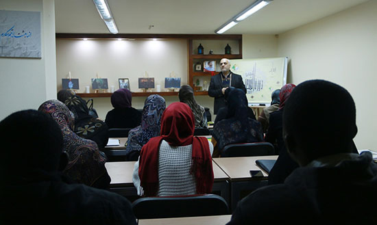 مركز المطالعة واكاديمية ابداع يفتتحان دورة الشعر في حارة حريك مركز المطالعة واكاديمية ابداع يفتتحان دورة الشعر في حارة حريك