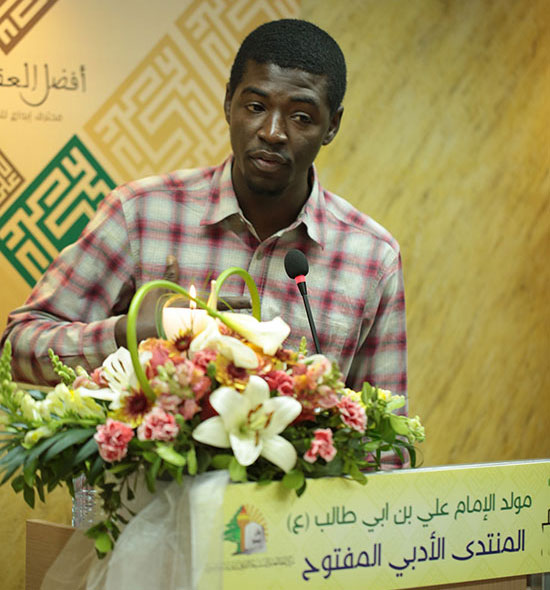 مولد علي يجمع شعراء وموهوبين لبنانين وعرب وافارقة في حارة حريك مولد علي يجمع شعراء وموهوبين لبنانين وعرب وافارقة في حارة حريك