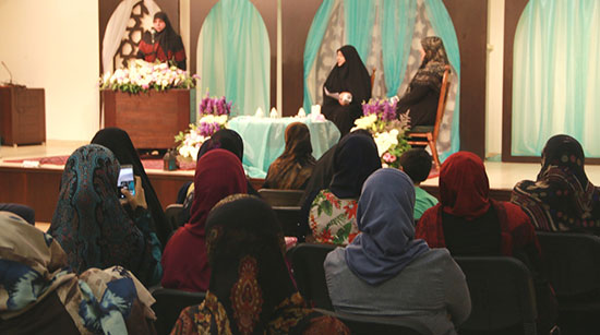 حروف من ذهب القصيدة والخط في الفنون الرمضانية حروف من ذهب القصيدة والخط في الفنون الرمضانية