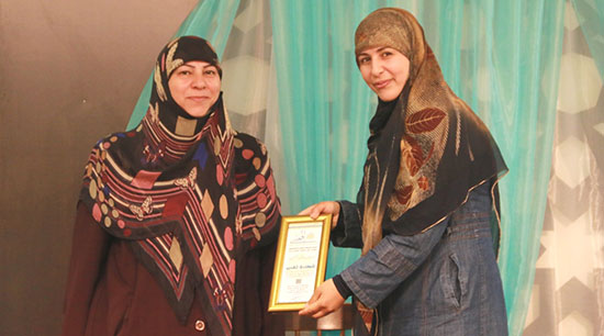 حروف من ذهب القصيدة والخط في الفنون الرمضانية حروف من ذهب القصيدة والخط في الفنون الرمضانية