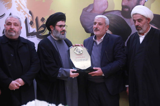 صفي الدين كرّم الفائزين والمشاركين بجائزة شيخ الشهداء في جبشيت صفي الدين كرّم الفائزين والمشاركين بجائزة شيخ الشهداء في جبشيت