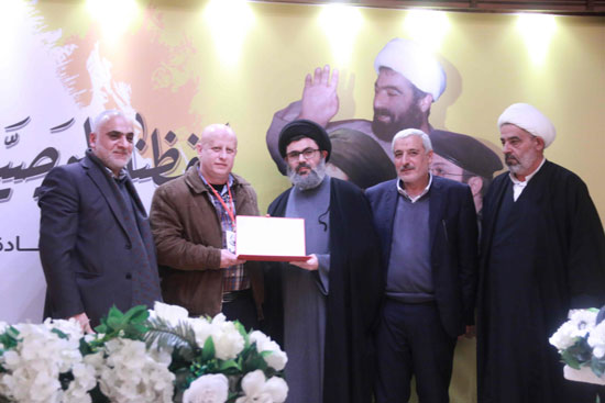 صفي الدين كرّم الفائزين والمشاركين بجائزة شيخ الشهداء في جبشيت صفي الدين كرّم الفائزين والمشاركين بجائزة شيخ الشهداء في جبشيت