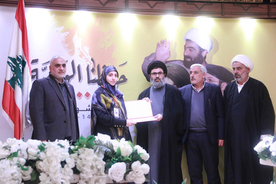 صفي الدين كرّم الفائزين والمشاركين بجائزة شيخ الشهداء في جبشيت صفي الدين كرّم الفائزين والمشاركين بجائزة شيخ الشهداء في جبشيت