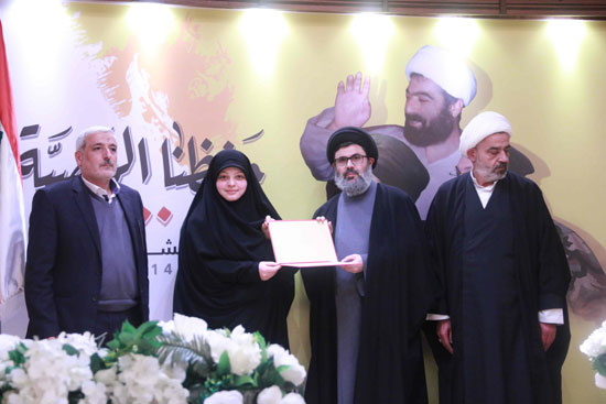 صفي الدين كرّم الفائزين والمشاركين بجائزة شيخ الشهداء في جبشيت صفي الدين كرّم الفائزين والمشاركين بجائزة شيخ الشهداء في جبشيت