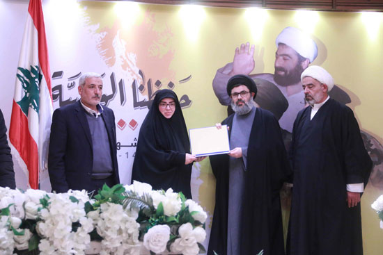 صفي الدين كرّم الفائزين والمشاركين بجائزة شيخ الشهداء في جبشيت صفي الدين كرّم الفائزين والمشاركين بجائزة شيخ الشهداء في جبشيت