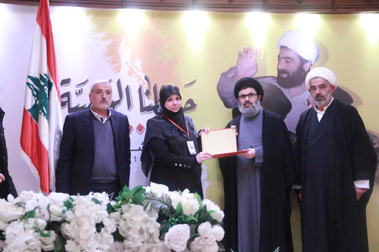صفي الدين كرّم الفائزين والمشاركين بجائزة شيخ الشهداء في جبشيت صفي الدين كرّم الفائزين والمشاركين بجائزة شيخ الشهداء في جبشيت