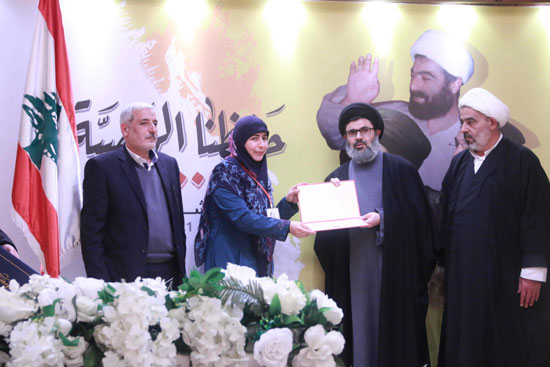 صفي الدين كرّم الفائزين والمشاركين بجائزة شيخ الشهداء في جبشيت صفي الدين كرّم الفائزين والمشاركين بجائزة شيخ الشهداء في جبشيت