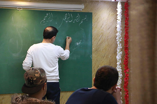 دورات الخط العربي إستعادة لمكانة الخط الجميل 