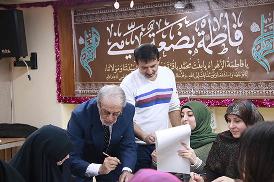 دورات الخط العربي إستعادة لمكانة الخط الجميل 