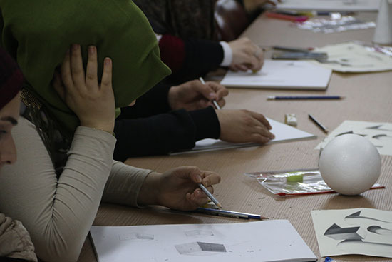 دورات الرسم بصمة إبداع في عالم الفنون الجميلة