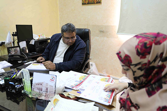 مرسم وطن المقاومة الخامس الفن كما الحب لا يعرف عمراً